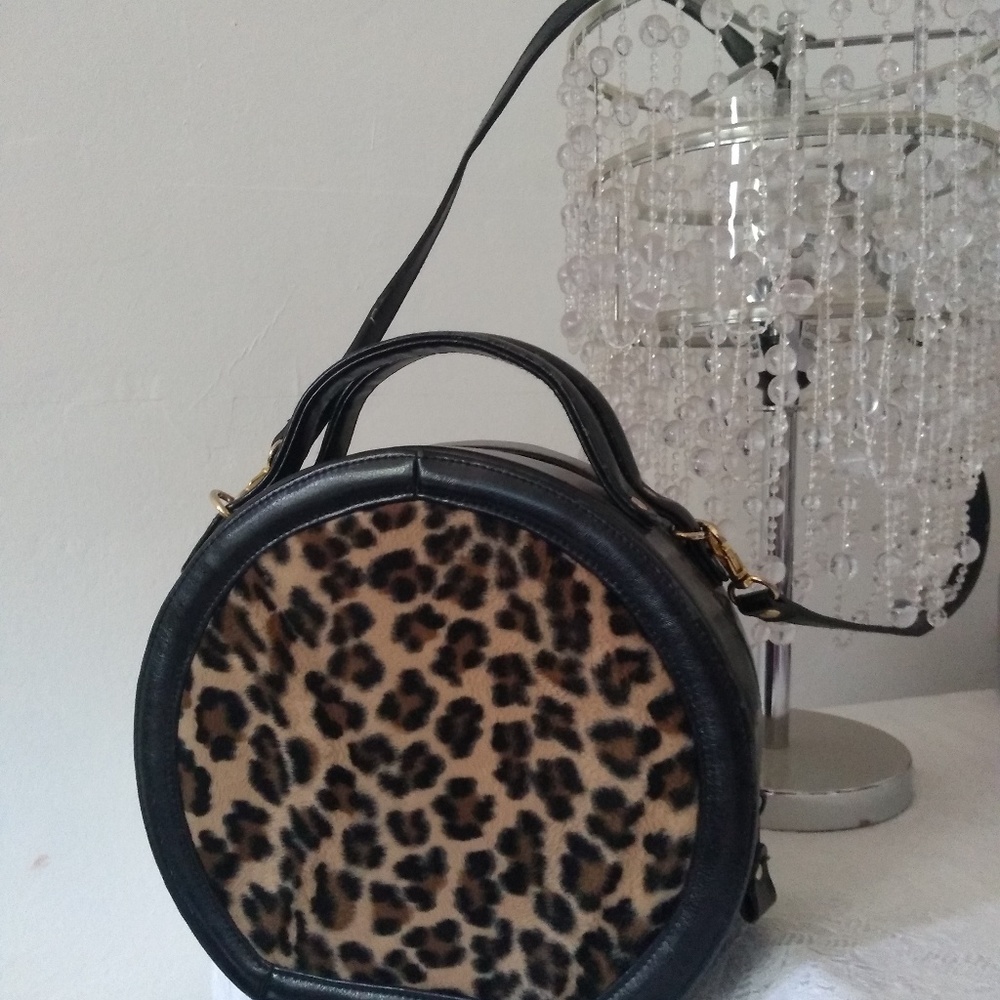 Vintage-inspired unique purse
